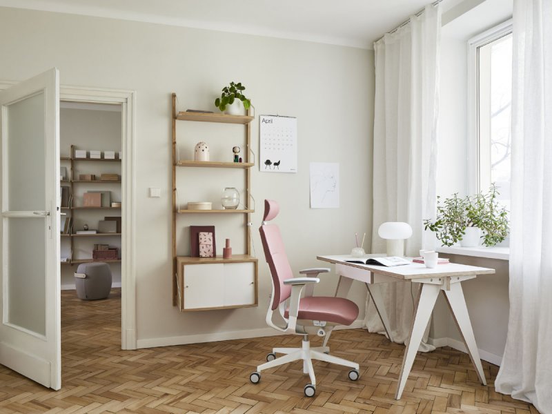 Elegantní pracovní kout pro studentku
